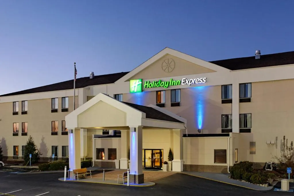 Holiday Inn Express Metropolis by IHG