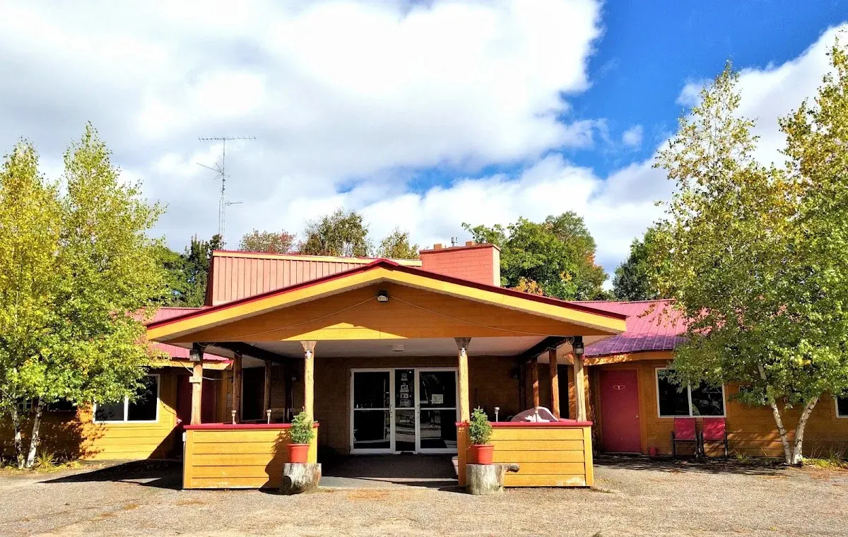 Hiawatha Lodge & Resort