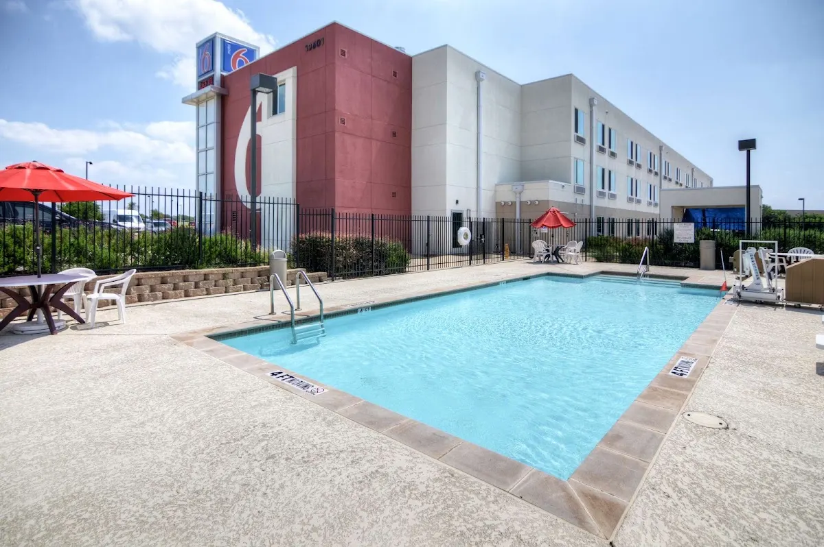 Motel 6 Roanoke, TX - Northlake - Speedway