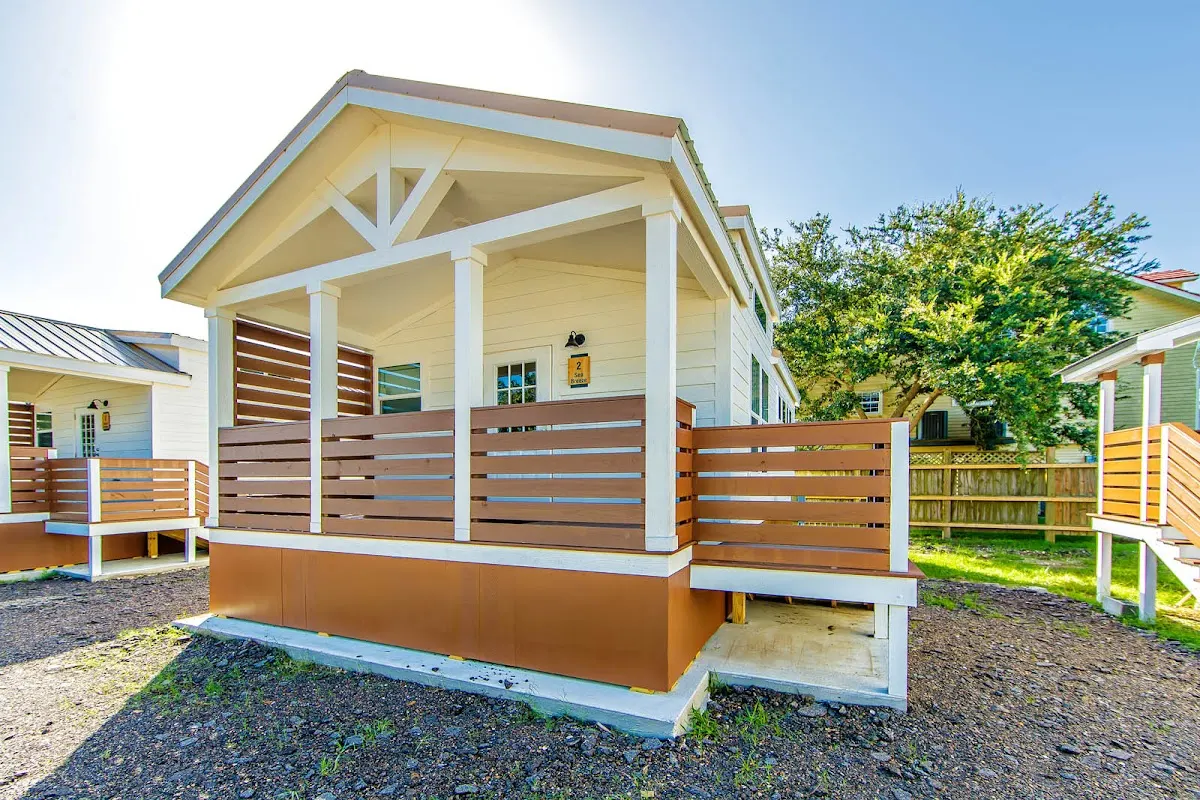 Southern Breeze Lodge