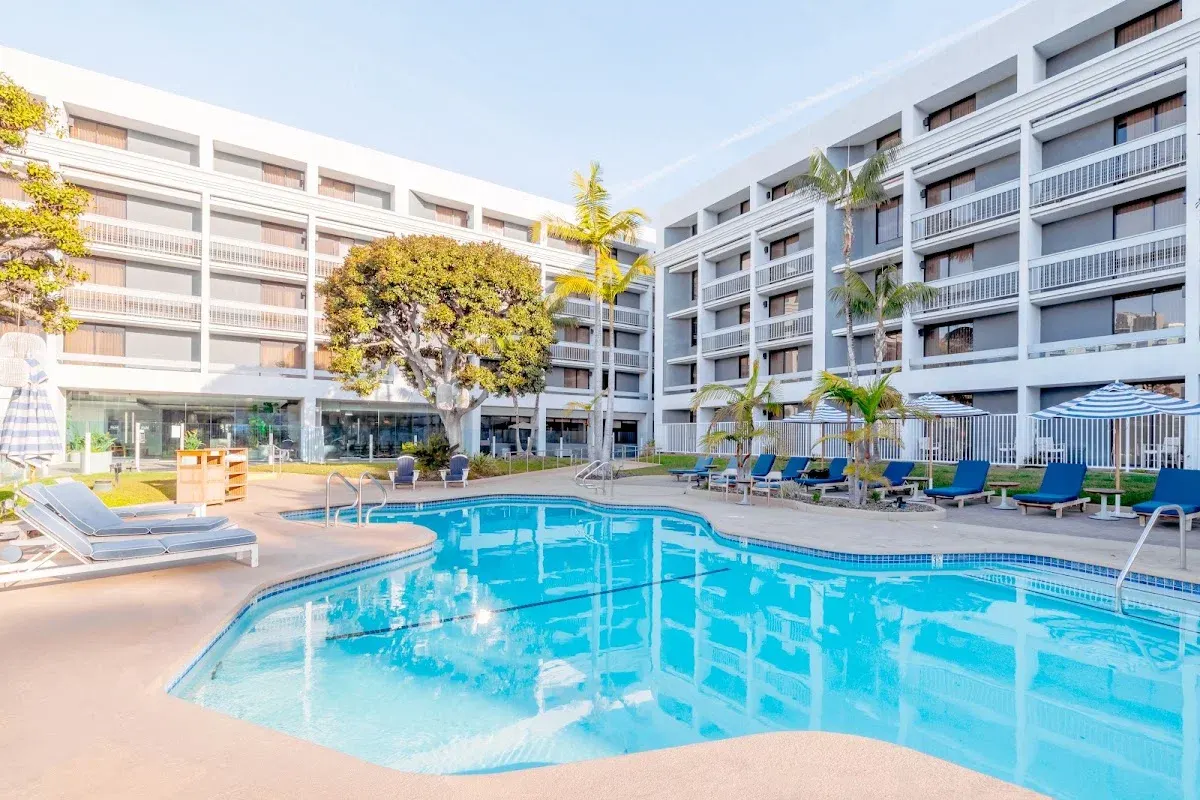 Hotel MdR Marina del Rey - a DoubleTree by Hilton