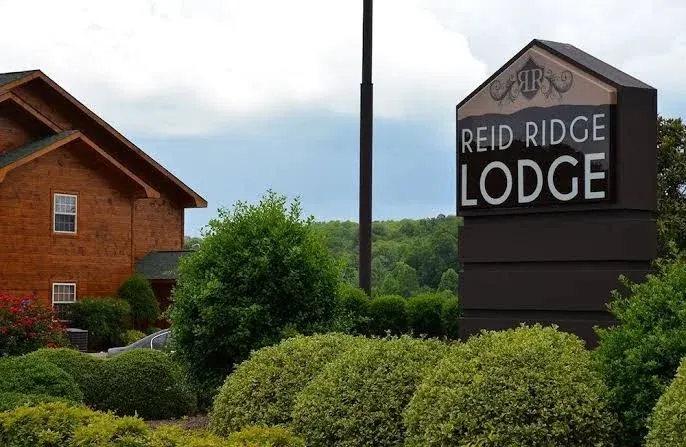 Reid Ridge Lodge