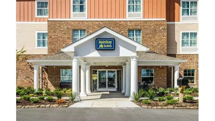 MainStay Suites Hackberry Sportsman's Lodge