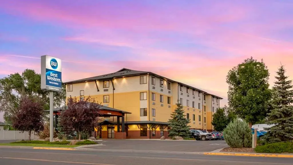 Best Western Golden Prairie Inn & Suites