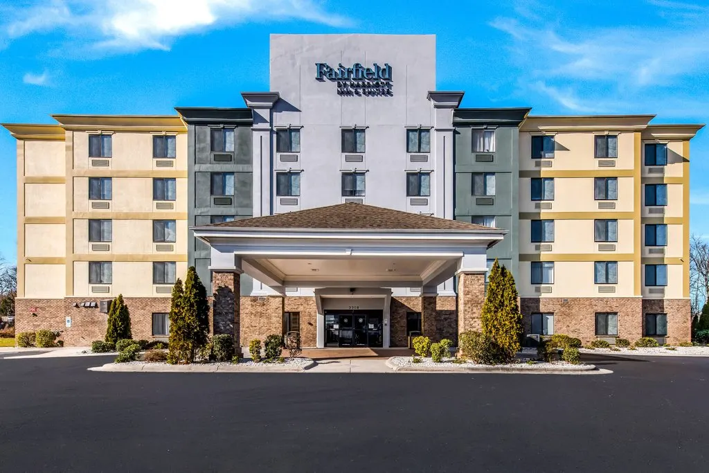 Fairfield by Marriott Inn & Suites Greensboro Coliseum Area