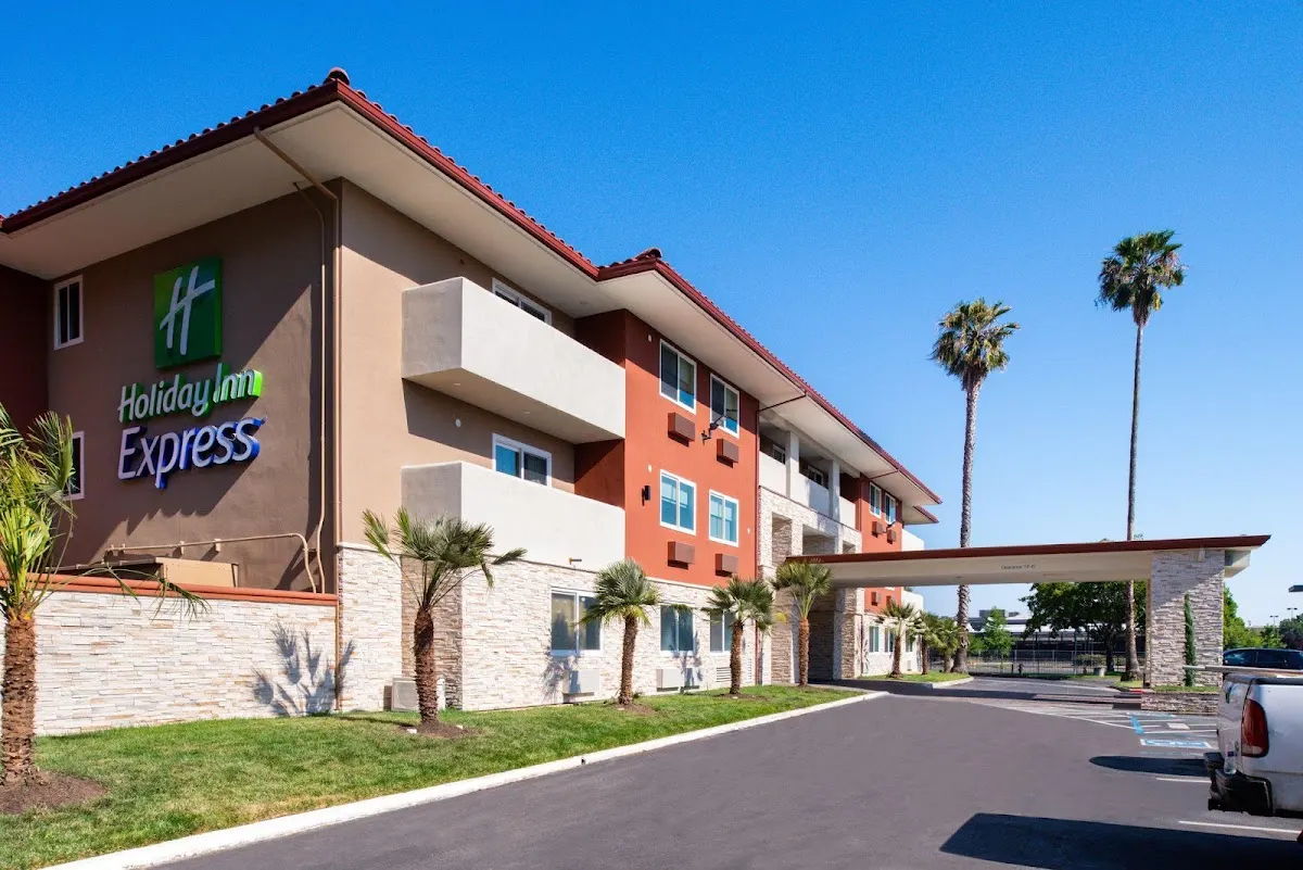 Holiday Inn Express Santa Rosa North by IHG