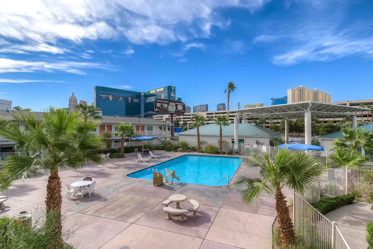 Studio 6 Suites Las Vegas, NV - Tropicana