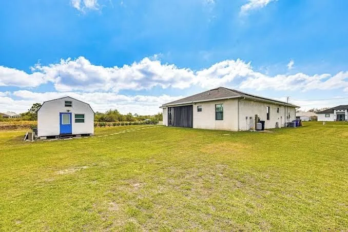 Day Trip to Fort Myers Beach: Pet-friendly Home!