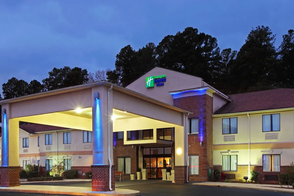 Holiday Inn Express & Suites Camden by IHG
