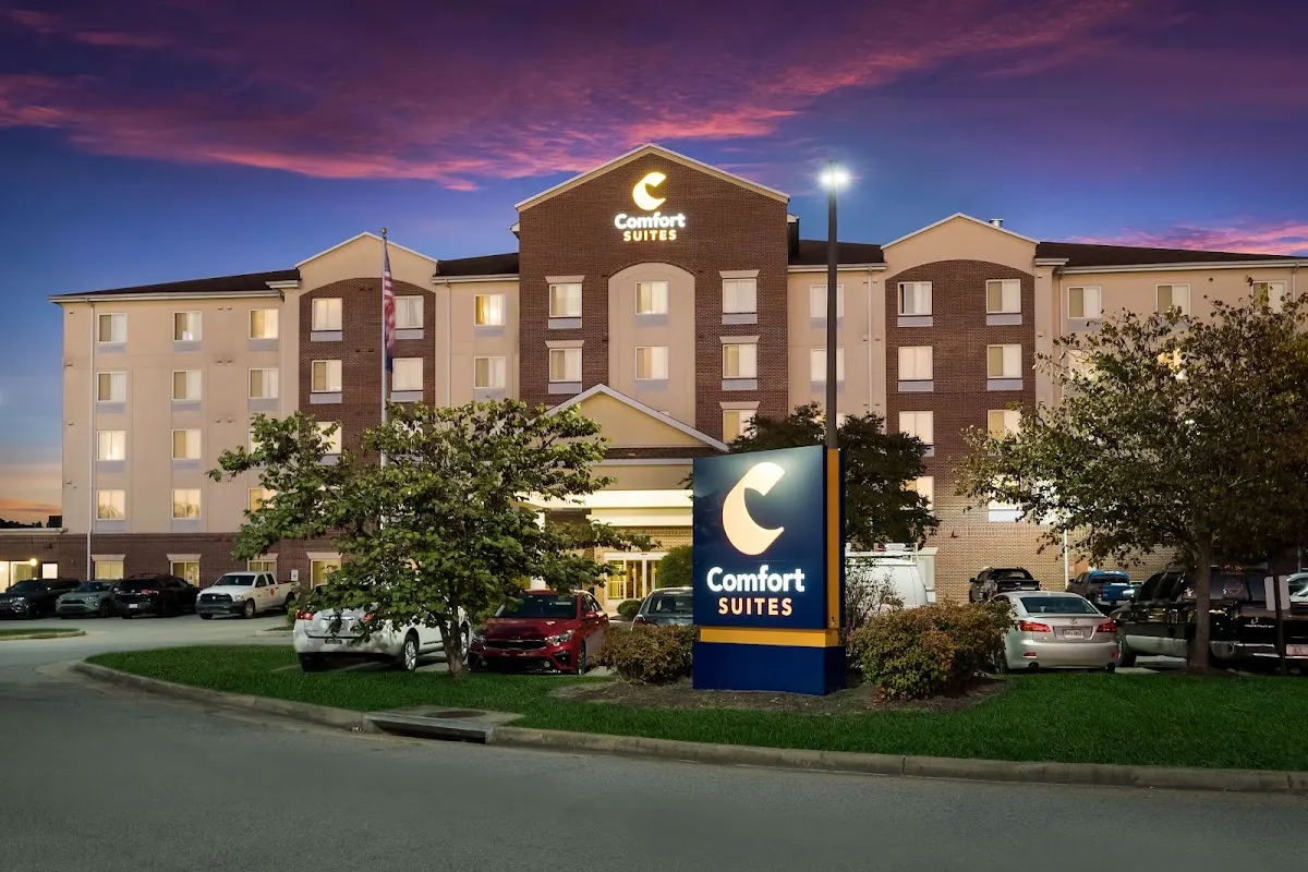 Comfort Suites Suffolk - Chesapeake