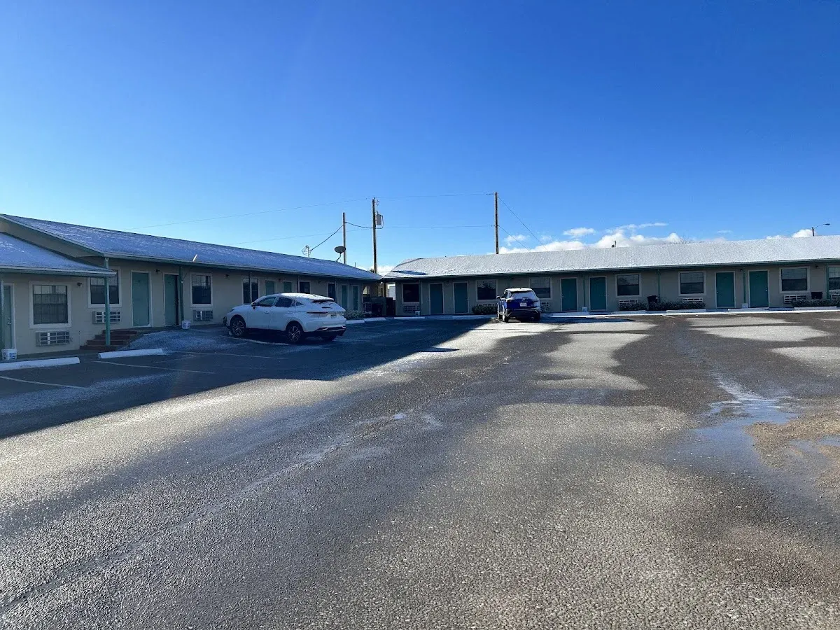 Americana Inn Motel