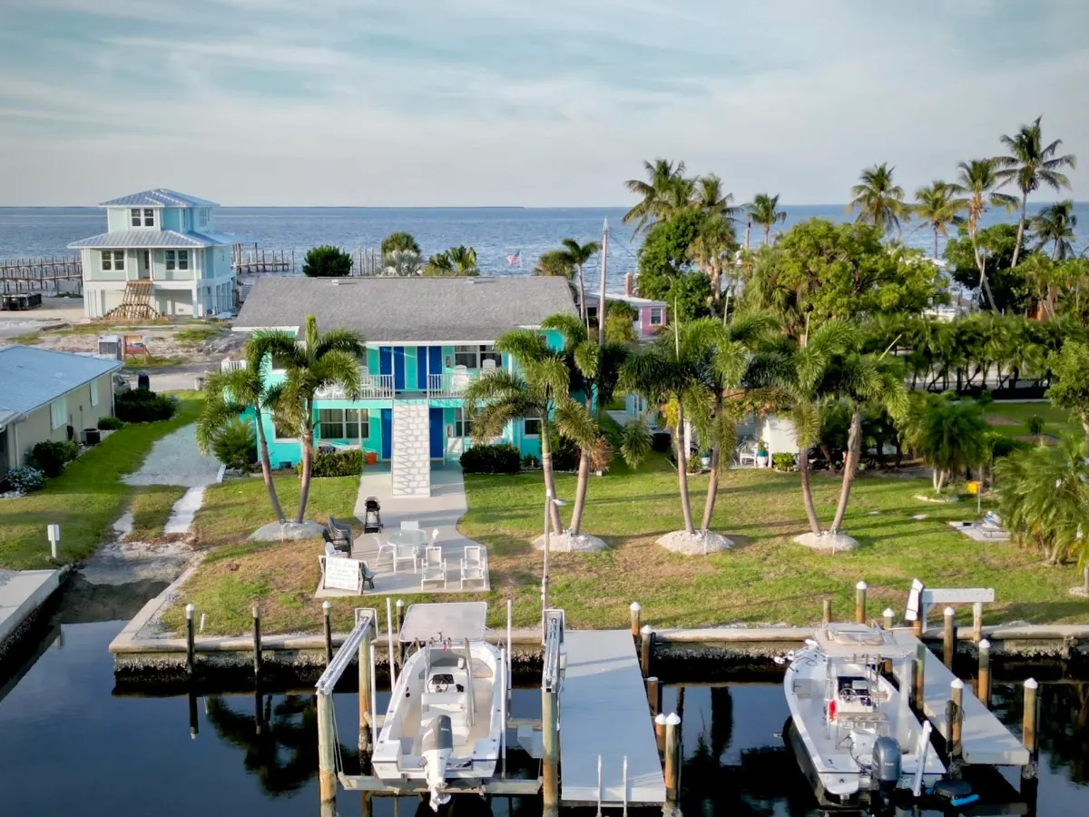 Pirates Cove Inn & Marina (formerly Malu Lani)