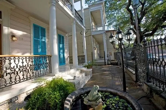 Fairchild House B & B