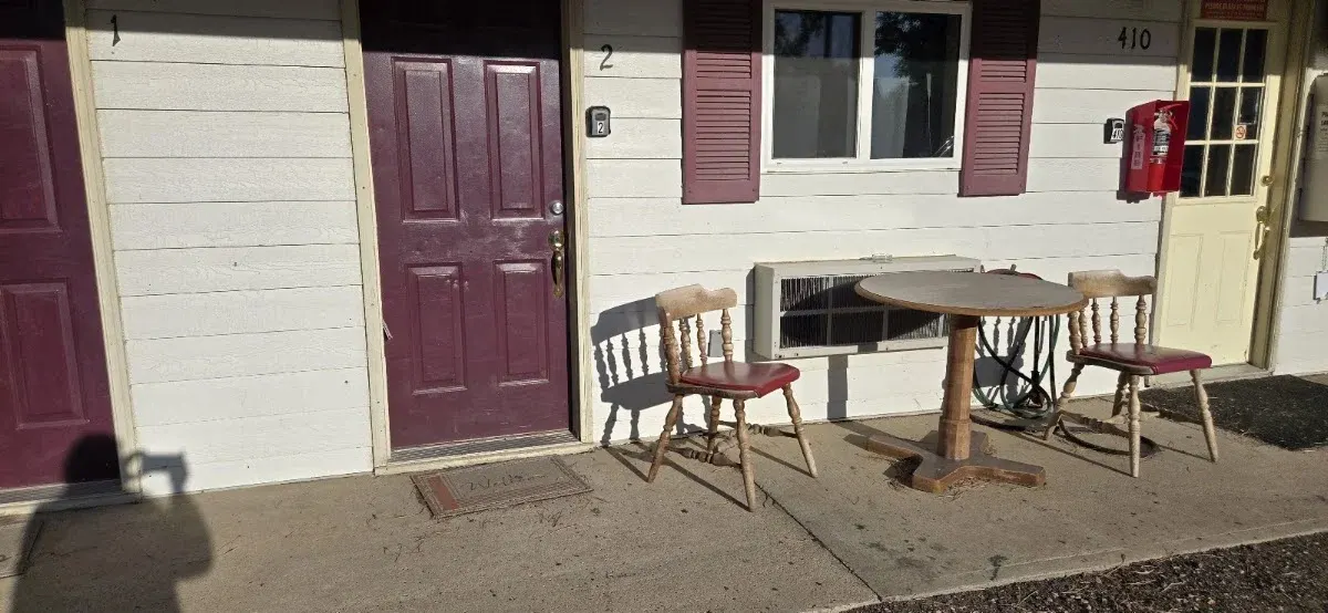 Town N’ Country Motel