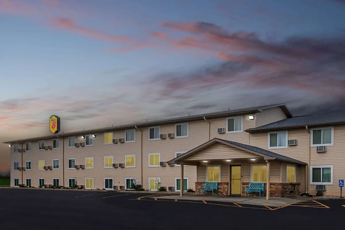 Super 8 by Wyndham Council Bluffs IA Omaha NE Area