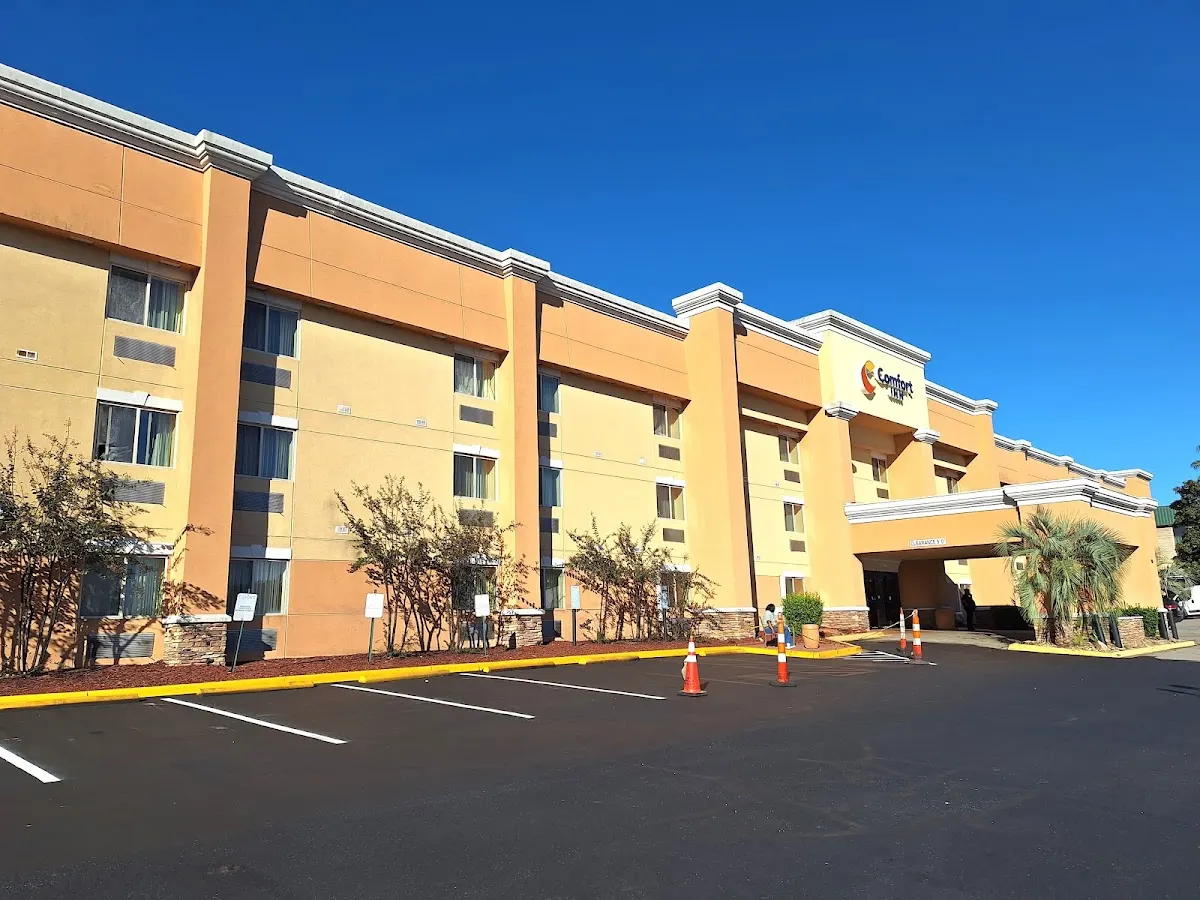 Comfort Inn