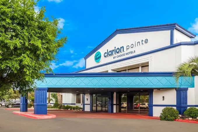 Clarion Pointe Lake Jackson - Clute