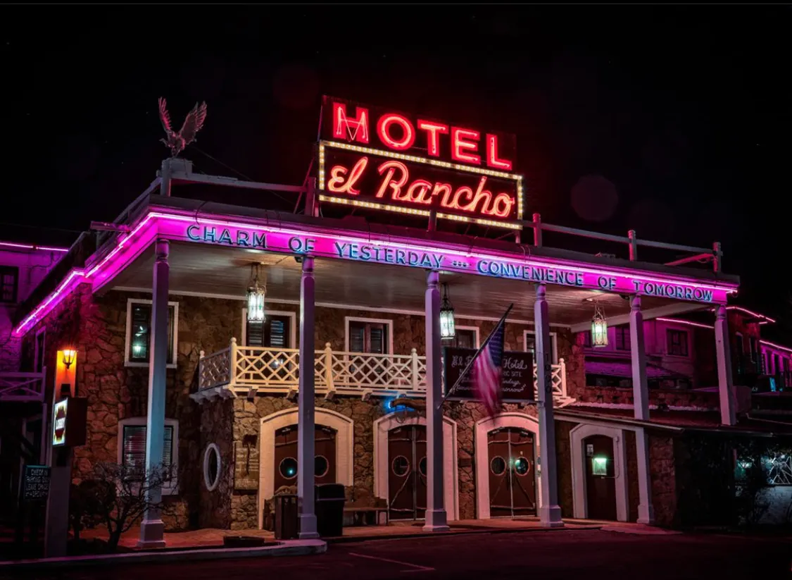 Historic El Rancho Hotel