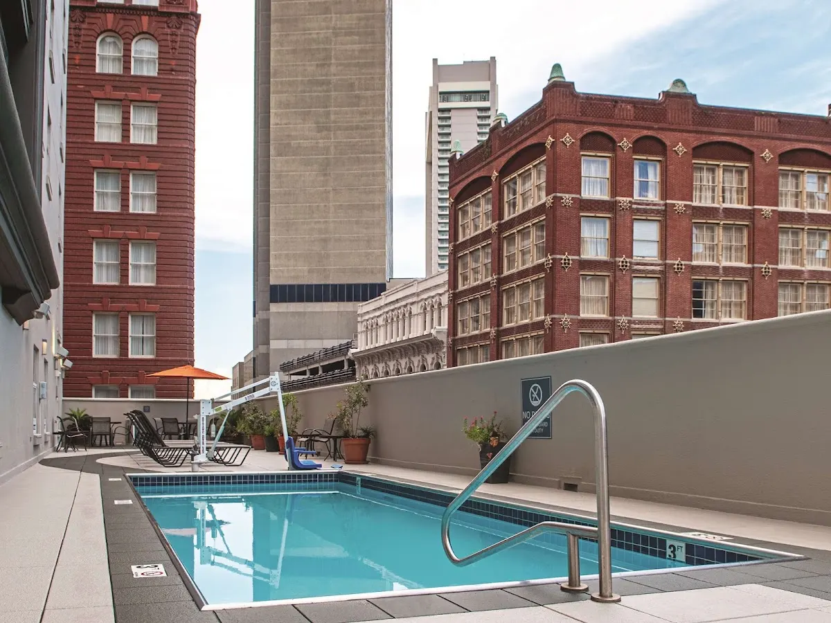 La Quinta Inn & Suites by Wyndham New Orleans Downtown