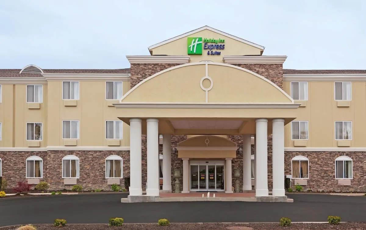 Holiday Inn Express & Suites Swansea by IHG