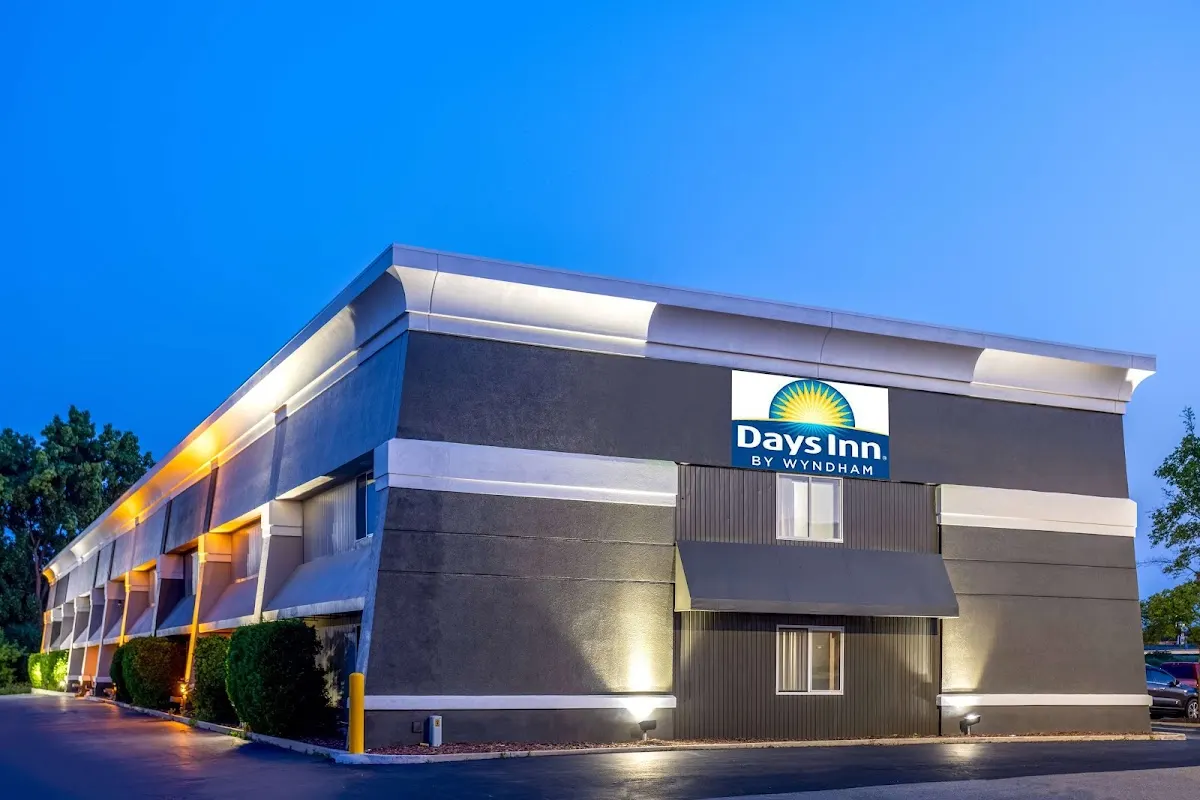 Days Inn by Wyndham Pleasant Prairie Kenosha