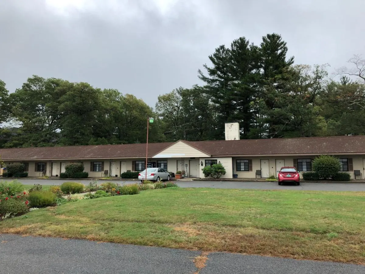 Walpole Motel