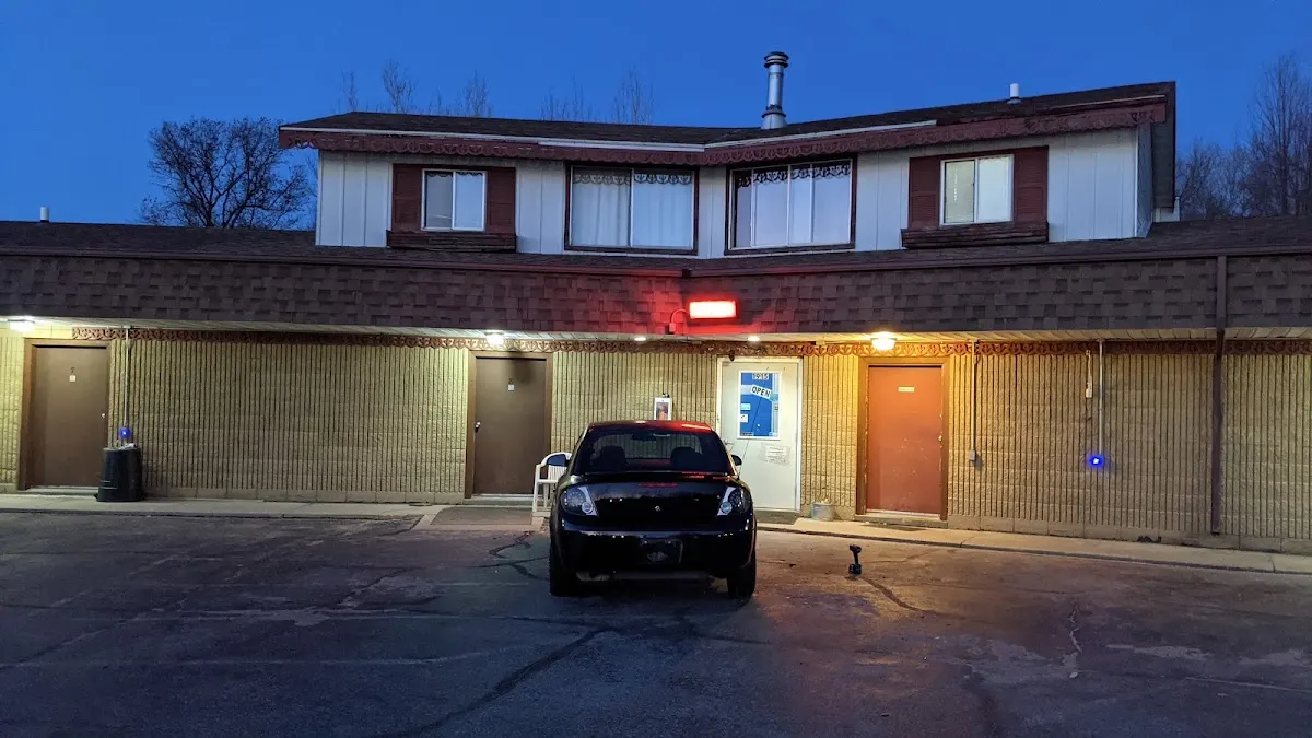 Tarragon Motel