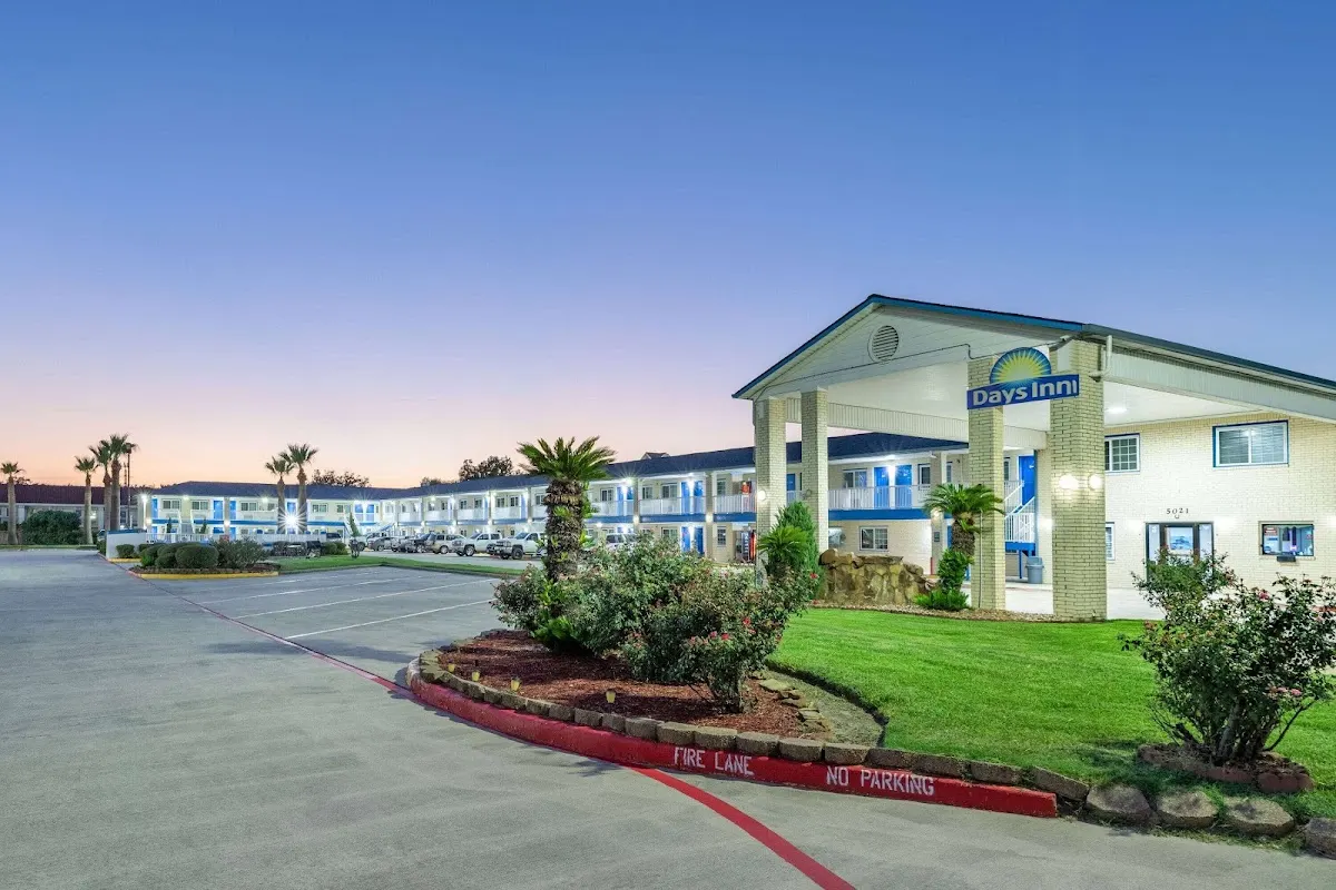 Days Inn by Wyndham Baytown Garth Road I10 East