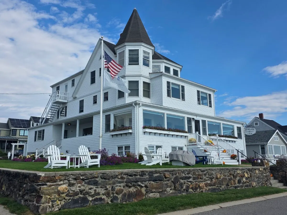 The Breakers Inn