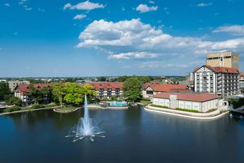 Sheraton Westport Chalet Hotel St. Louis