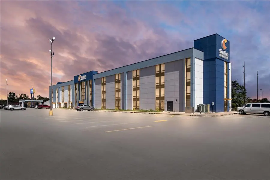 Comfort Inn & Suites Evansville Airport