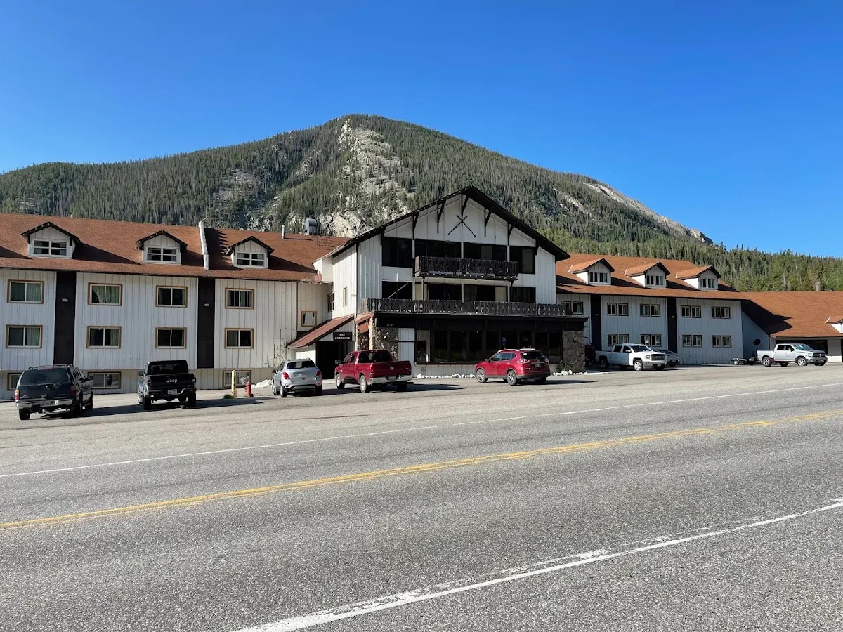 Monarch Mountain Lodge