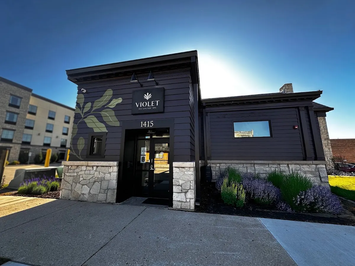 Violet Inn, Lounge & Spa