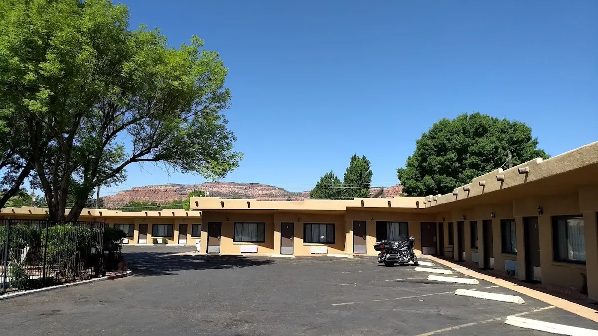 Redrock Country Inn