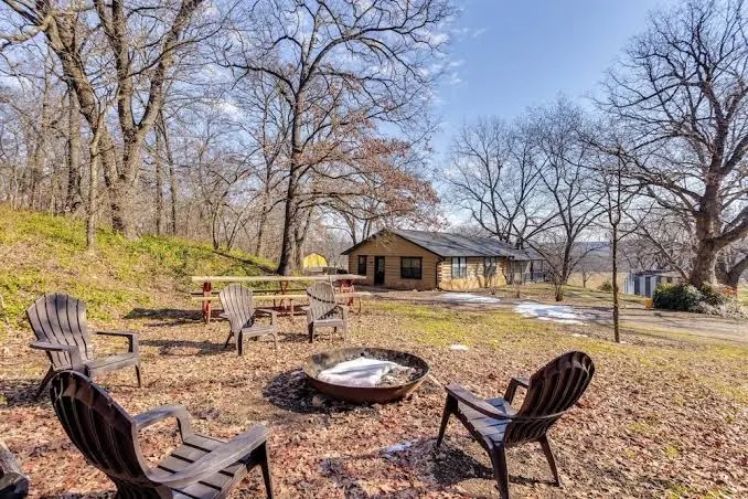 Hike, Fish & Explore: Family Cabin in Sulphur!