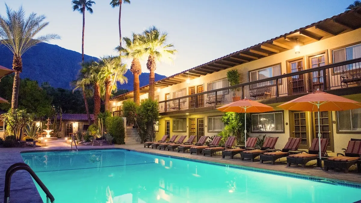 Santiago Resort - A Gay Men's Resort