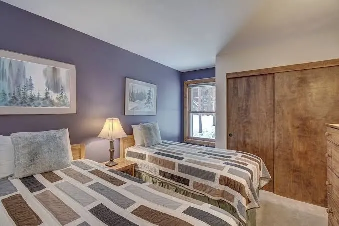 Sundowner Condominium by Ski Country Resorts