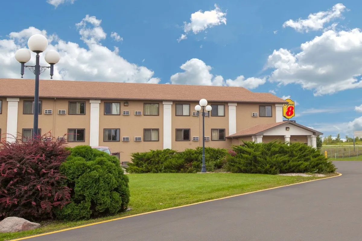 Super 8 by Wyndham Clear Lake