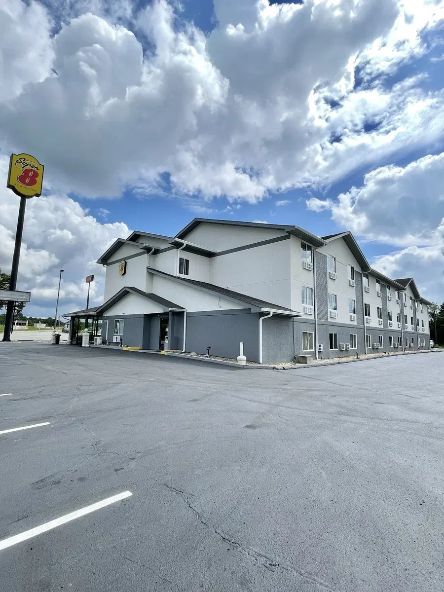 Super 8 by Wyndham Corbin/London KY
