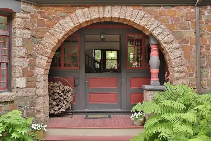 Bass Cottage Inn