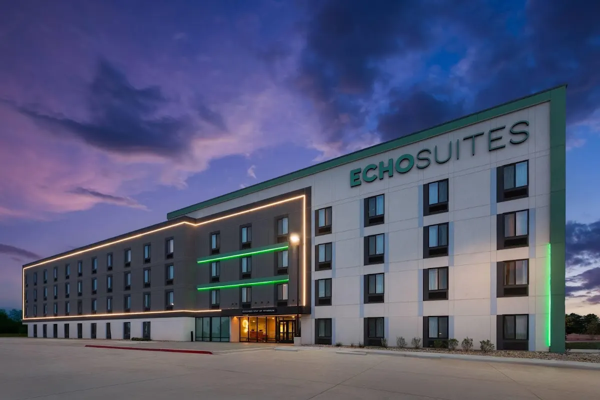 ECHO Suites Extended Stay by Wyndham Fort Worth Alliance