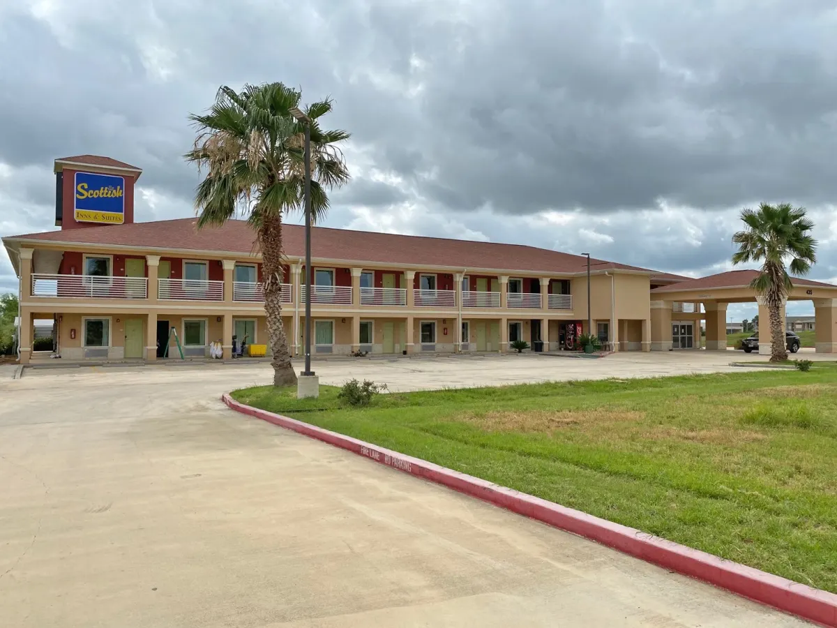 Scottish Inns & Suites Cotulla, TX