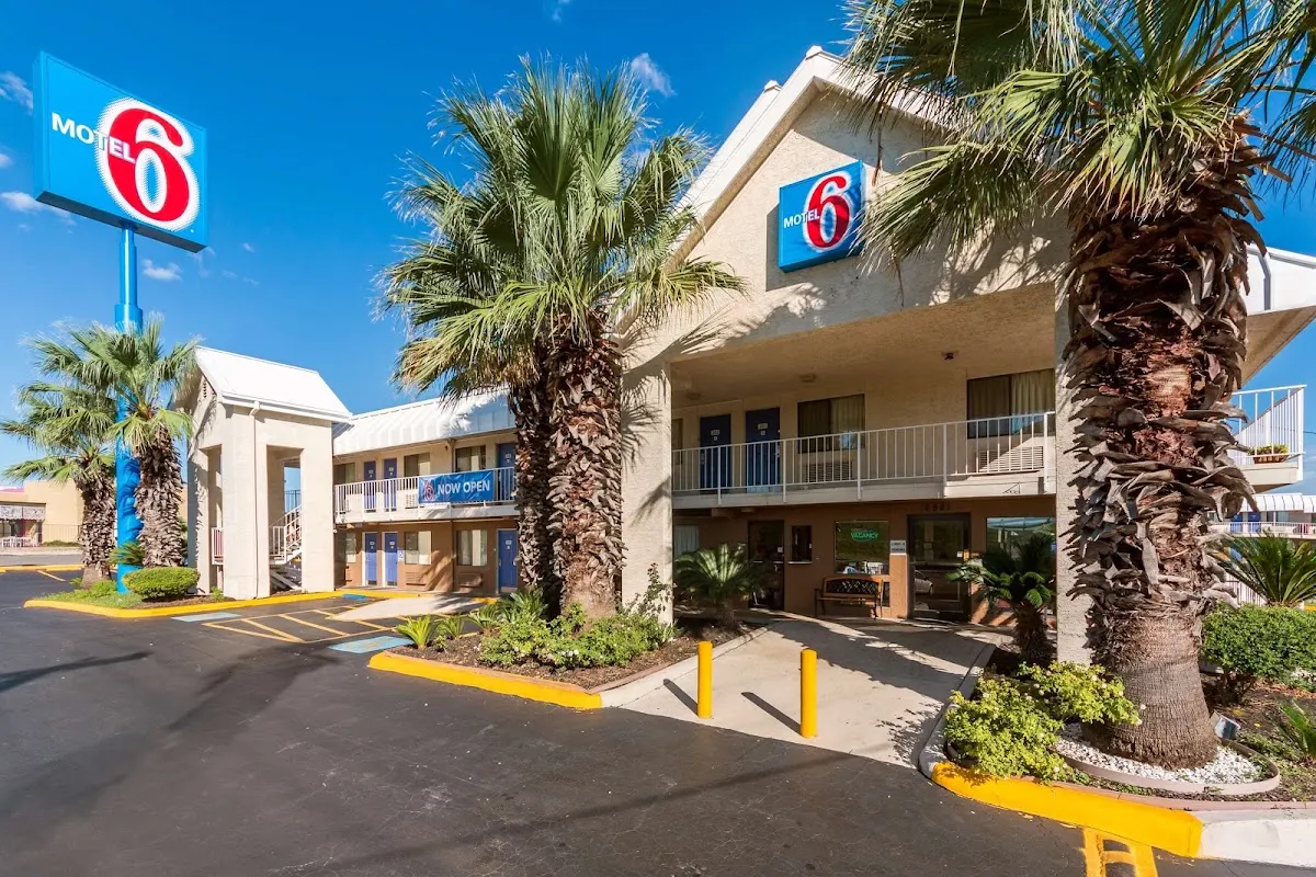 Motel 6 San Antonio, TX - Near Lackland AFB