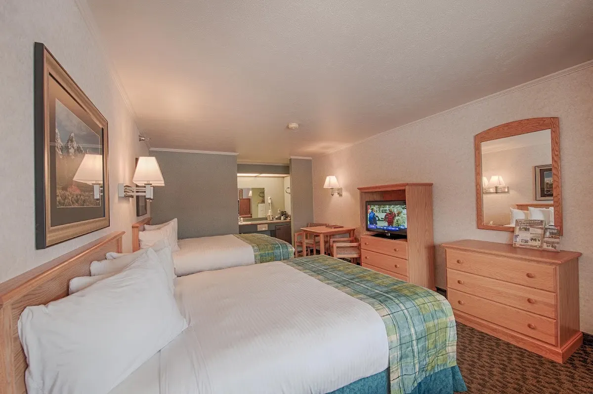 Brandin' Iron Inn & Pony Express Motel/RV Park