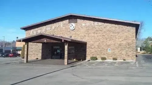 Landmark Motel