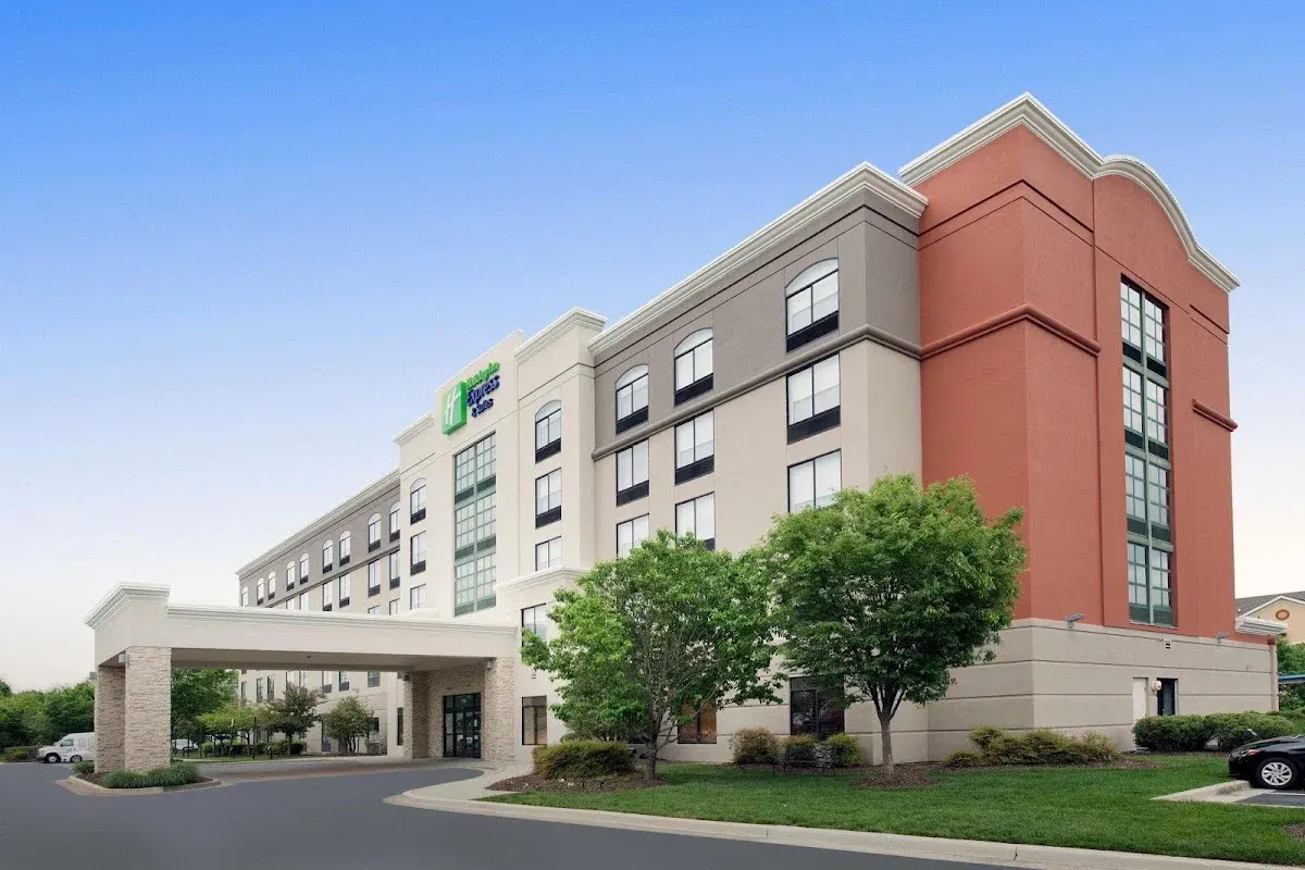 Holiday Inn Express & Suites Baltimore - Bwi Airport North by IHG