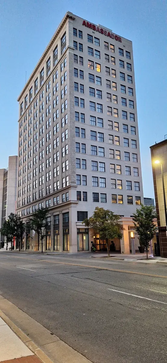 Ambassador Hotel Wichita, Autograph Collection
