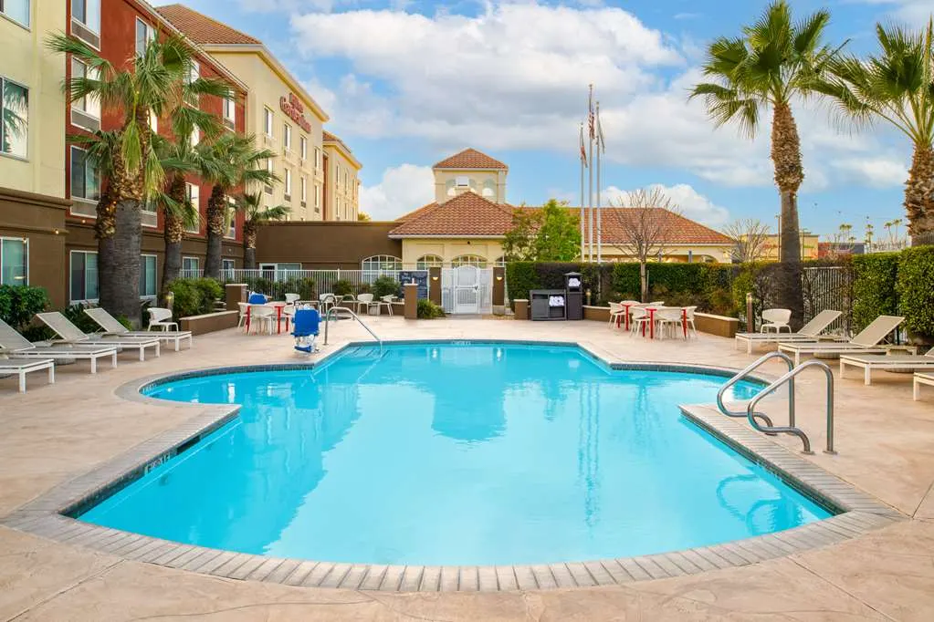 Hilton Garden Inn Fontana