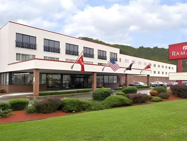 Ramada by Wyndham Paintsville Hotel & Conference Center