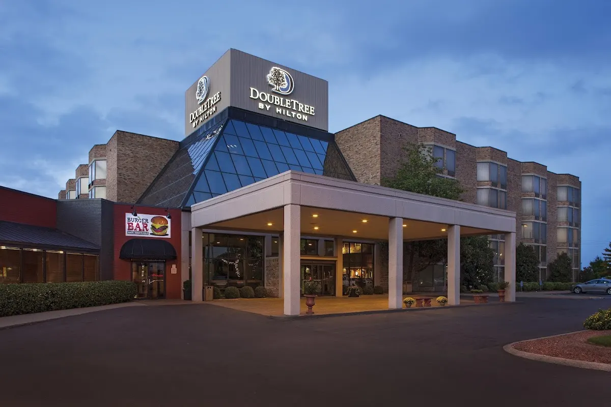 DoubleTree by Hilton Hotel Johnson City